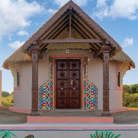 Dholavira Village Resort Екстериор снимка